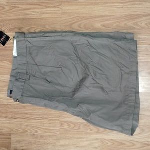 Men's Canyon Ridge Gray Pleated Shorts Size 52